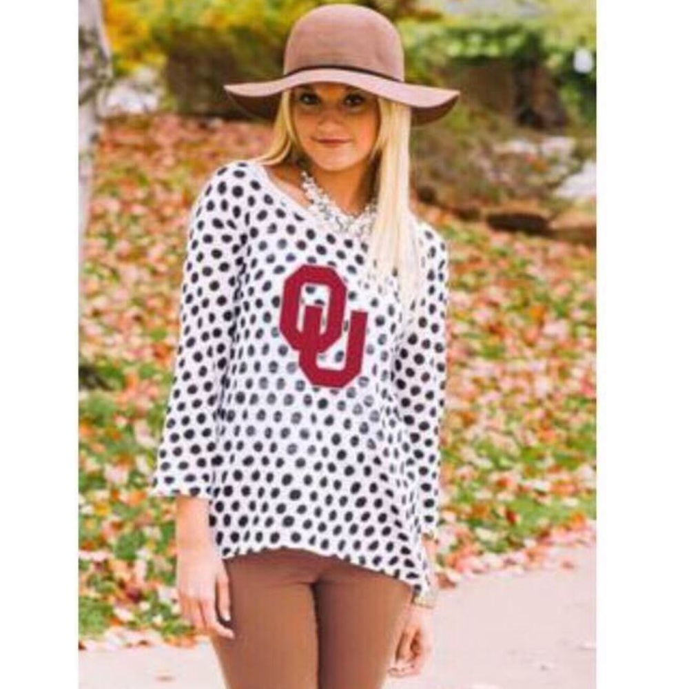 Polka dot OU top